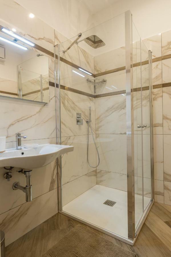 Casa Martina Apartment กาสเตลลัมมาเร ดิ สตาเบีย ภายนอก รูปภาพ