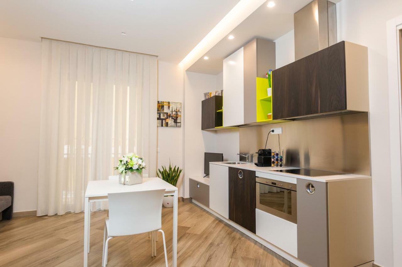 Casa Martina Apartment กาสเตลลัมมาเร ดิ สตาเบีย ภายนอก รูปภาพ
